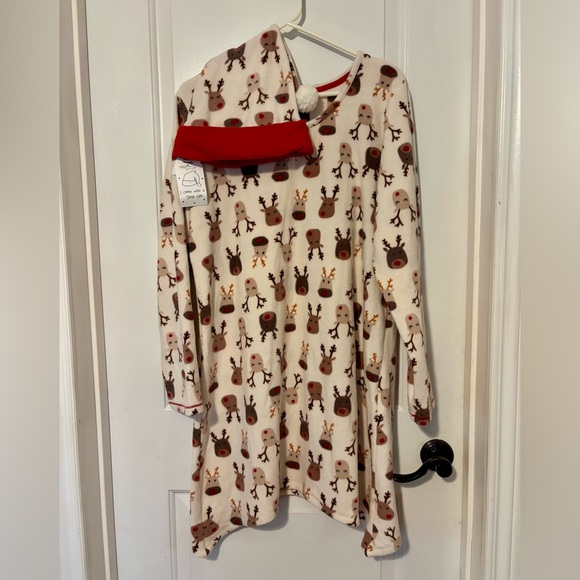 Kensie pj set 1X fleece nightgown and hat reindeer Christmas holiday New - Picture 2 of 11